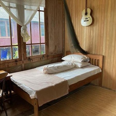 Areef Homestay Kaledupa Exterior photo